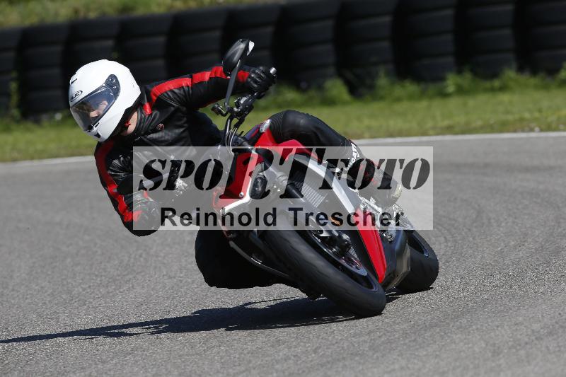 /Archiv-2024/29 12.06.2024 MOTO.CH Track Day ADR/Gruppe gelb/unklar